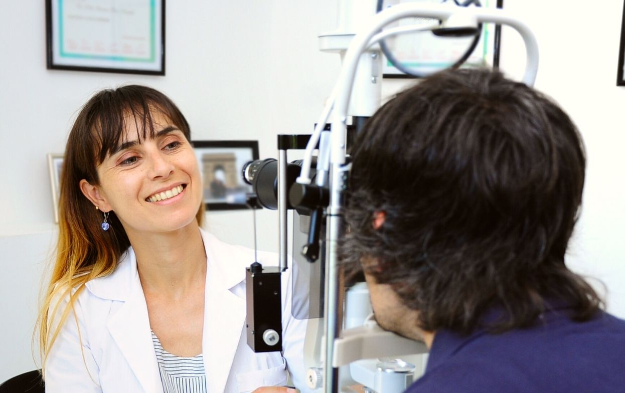 Image of patient at ophthalmologist appointment